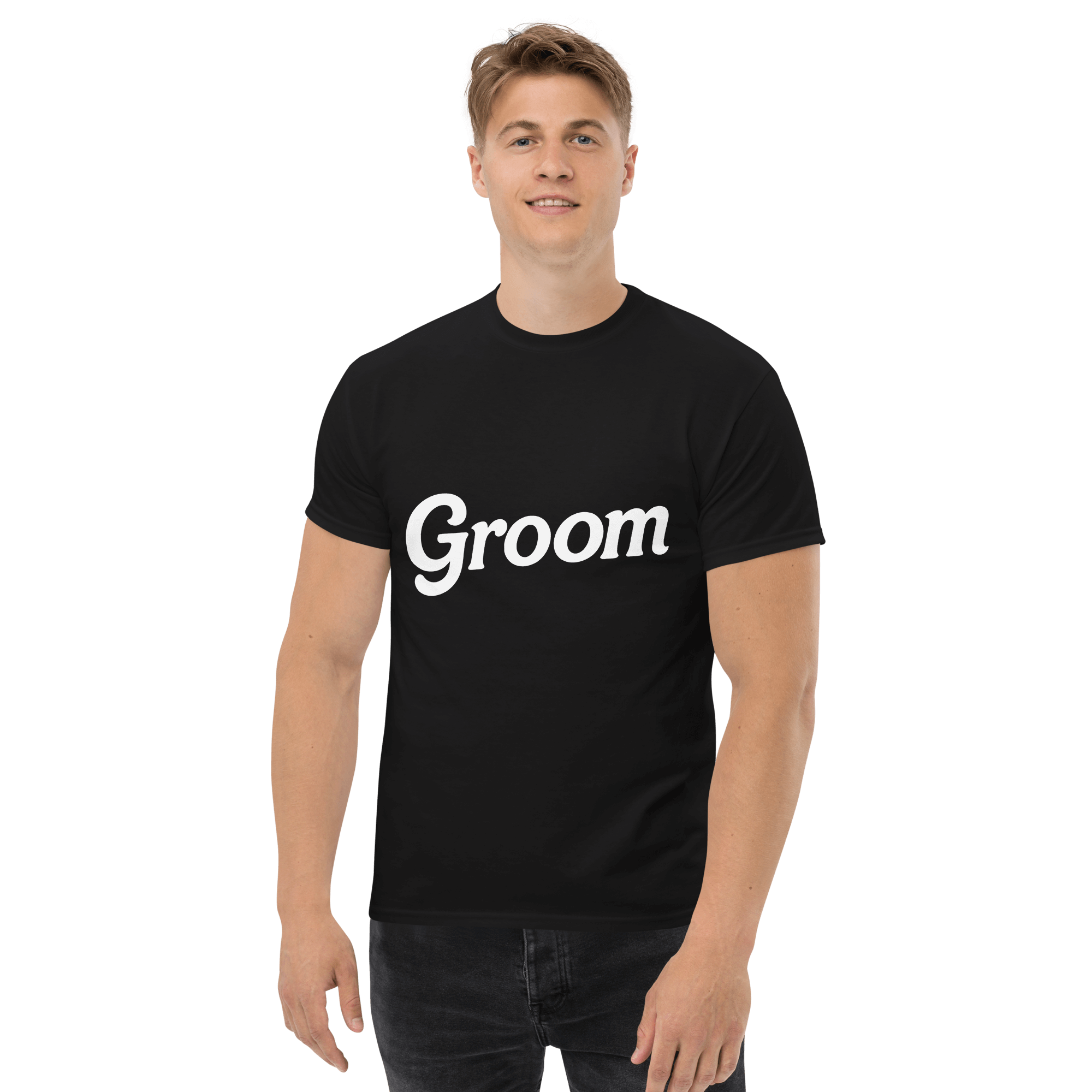 T-shirt nera con la scritta 'Groom', ideale per lo sposo e il suo team di addio al celibato.