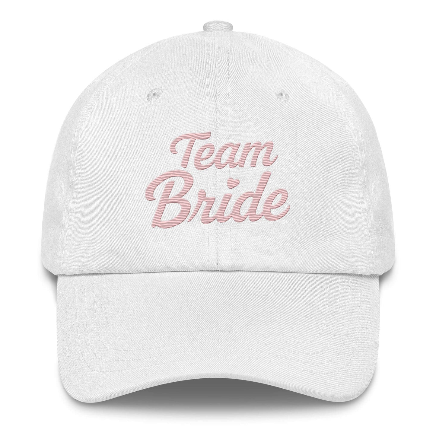 Cappellino bianco ricamato 'Team Bride' per celebrare l'addio al nubilato con stile e ironia.