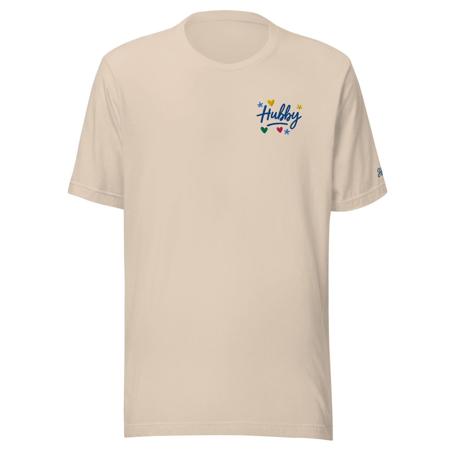 Maglietta ricamata beige con la scritta 'Hubby' e decorazioni colorate, comoda e leggera.