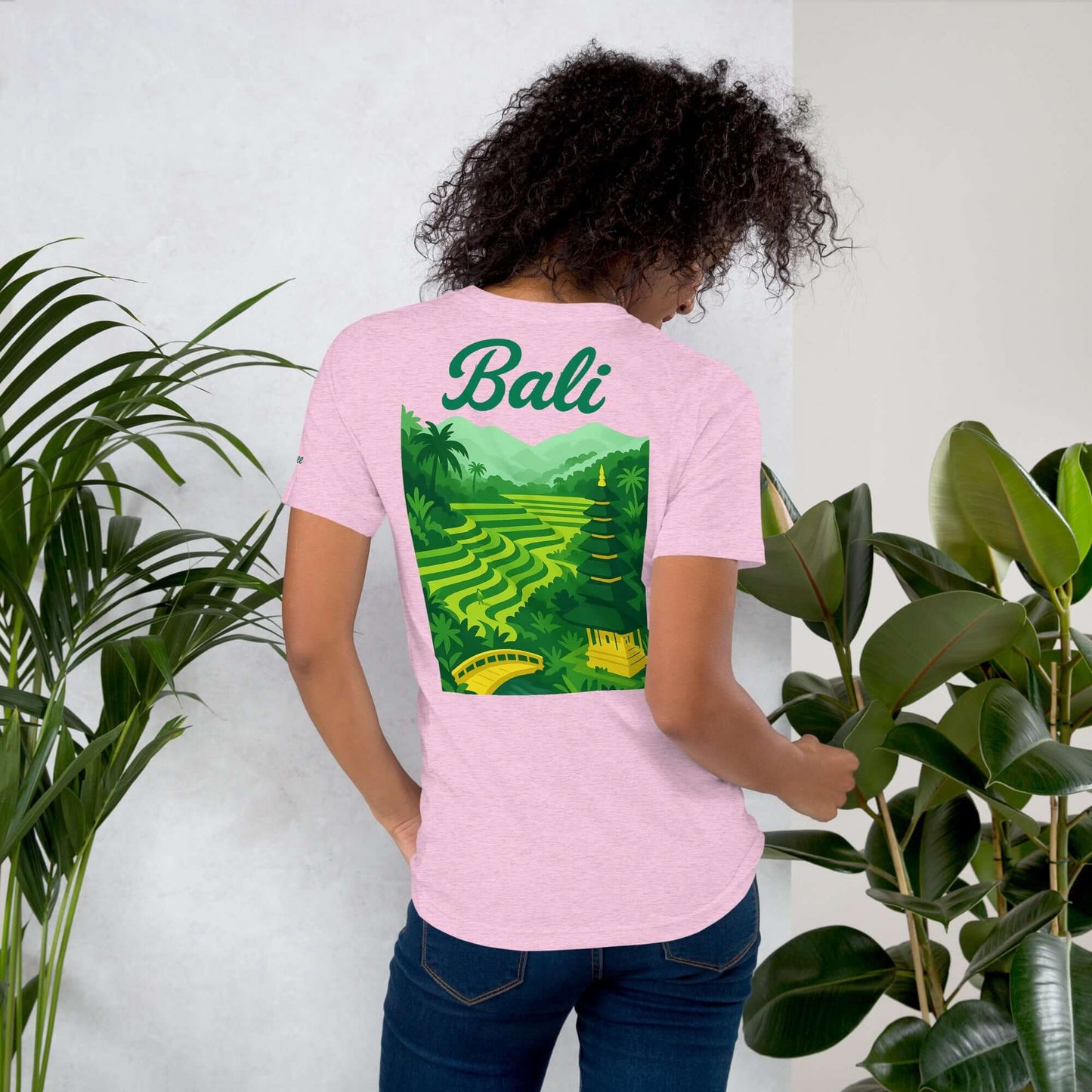 T-shirt Bali rosa con ricamo e stampa tropicale, ideale per vacanze e maglietta coppia.