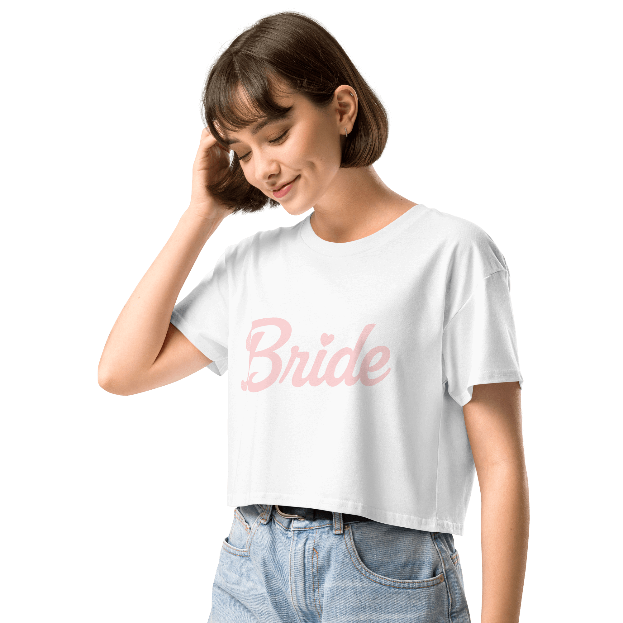 T-shirt bianca con scritta 'Bride', perfetta per la sposa durante l'addio al nubilato.