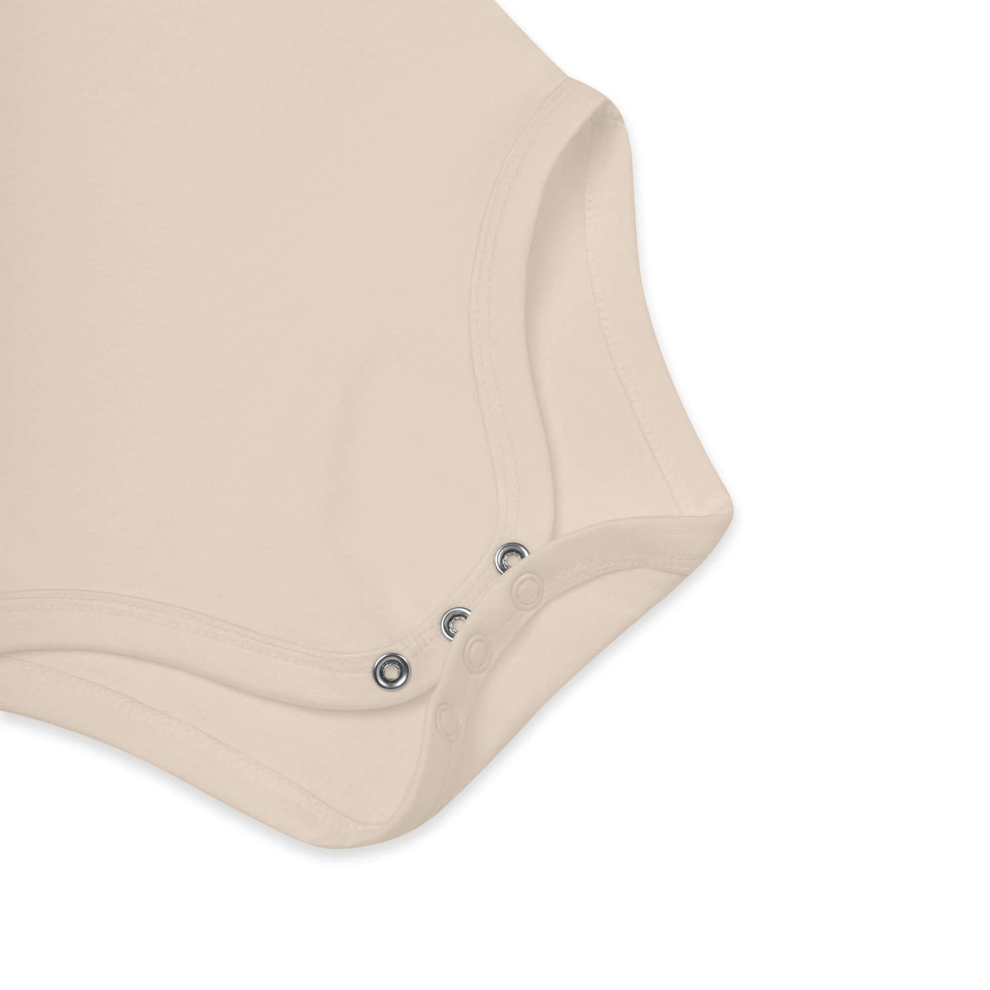 Body neonato personalizzato in cotone organico, dettaglio bottone, color beige, per bimba.