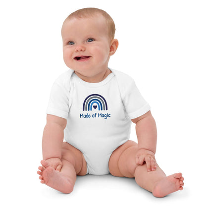 Body neonato personalizzato in cotone con scritta 'Made of Magic' e arcobaleno, per bimbo felice.