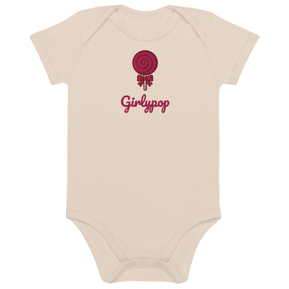 Body neonato ricamato “Girlypop” in cotone organico con lecca-lecca colorato e scritta in corsivo.