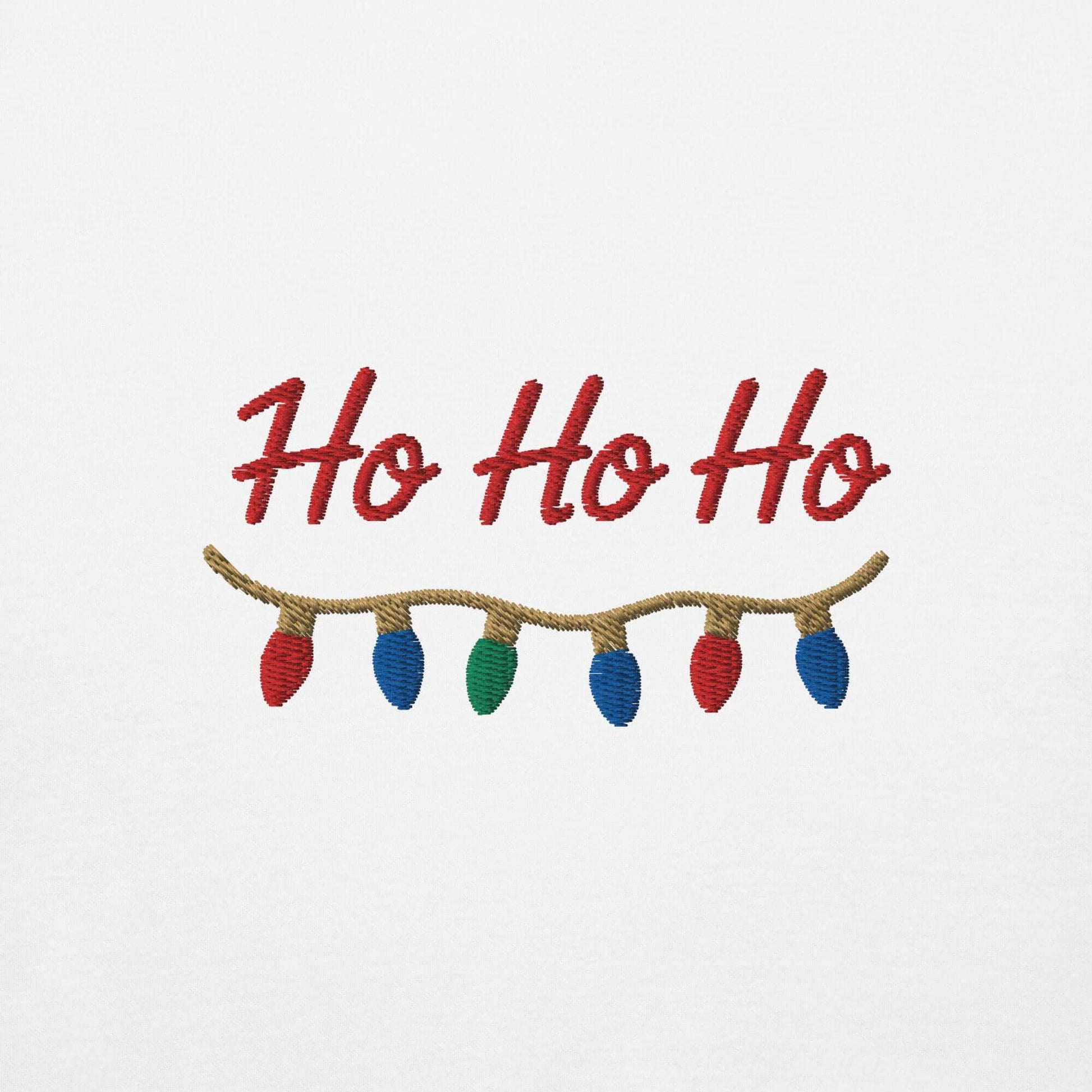 Ricamo della scritta Ho Ho Ho con luci natalizie, perfetto per la felpa natale ricamata "Ho Ho Ho".