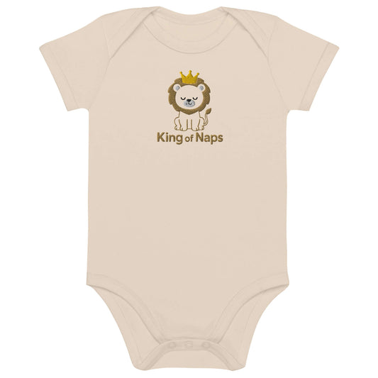 Body neonato 'King of Naps' con leoncino ricamato e corona, perfetto per i piccoli sovrani del relax.