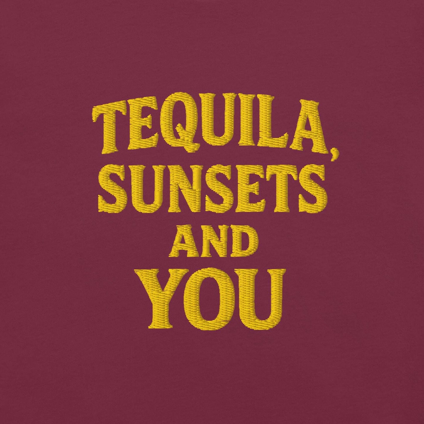 T-shirt Messico con frase ricamata 'Tequila, Sunsets and You' per vacanze indimenticabili.