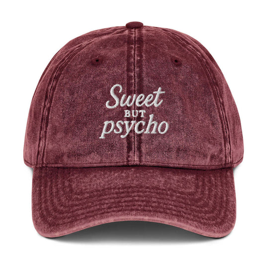 Cappellino ricamato vintage "Sweet but Psycho" in twill cotone, audace e ironico per ogni look.