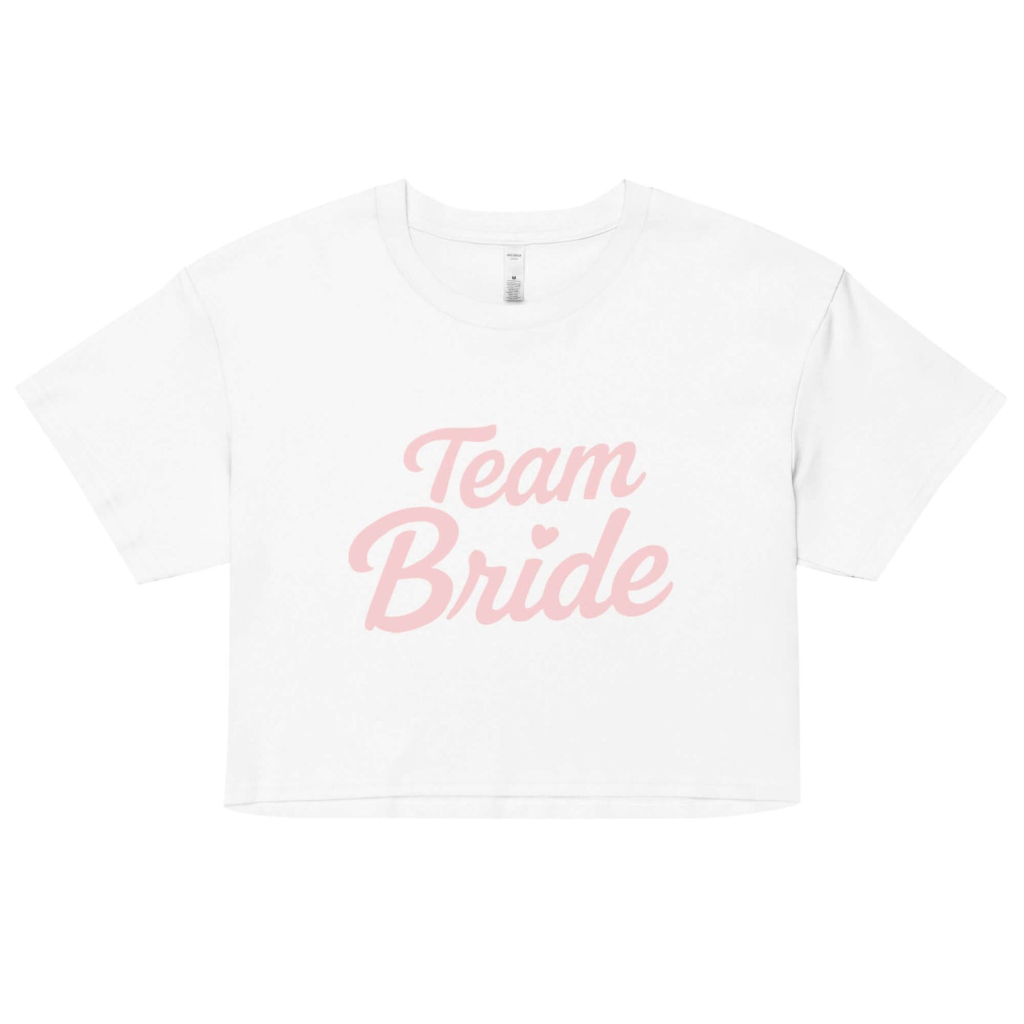 Crop top bianco 'Team Bride' con scritta rosa, perfetto per addii al nubilato e eventi pre-matrimonio.